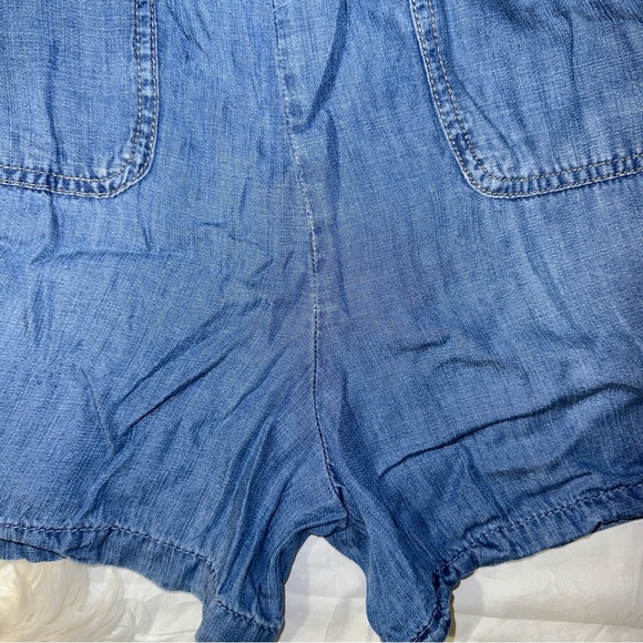 Knox Rose | Paper Bag Tie Elastic High Waisted Chambray Denim Look Shorts - Picture 10 of 15